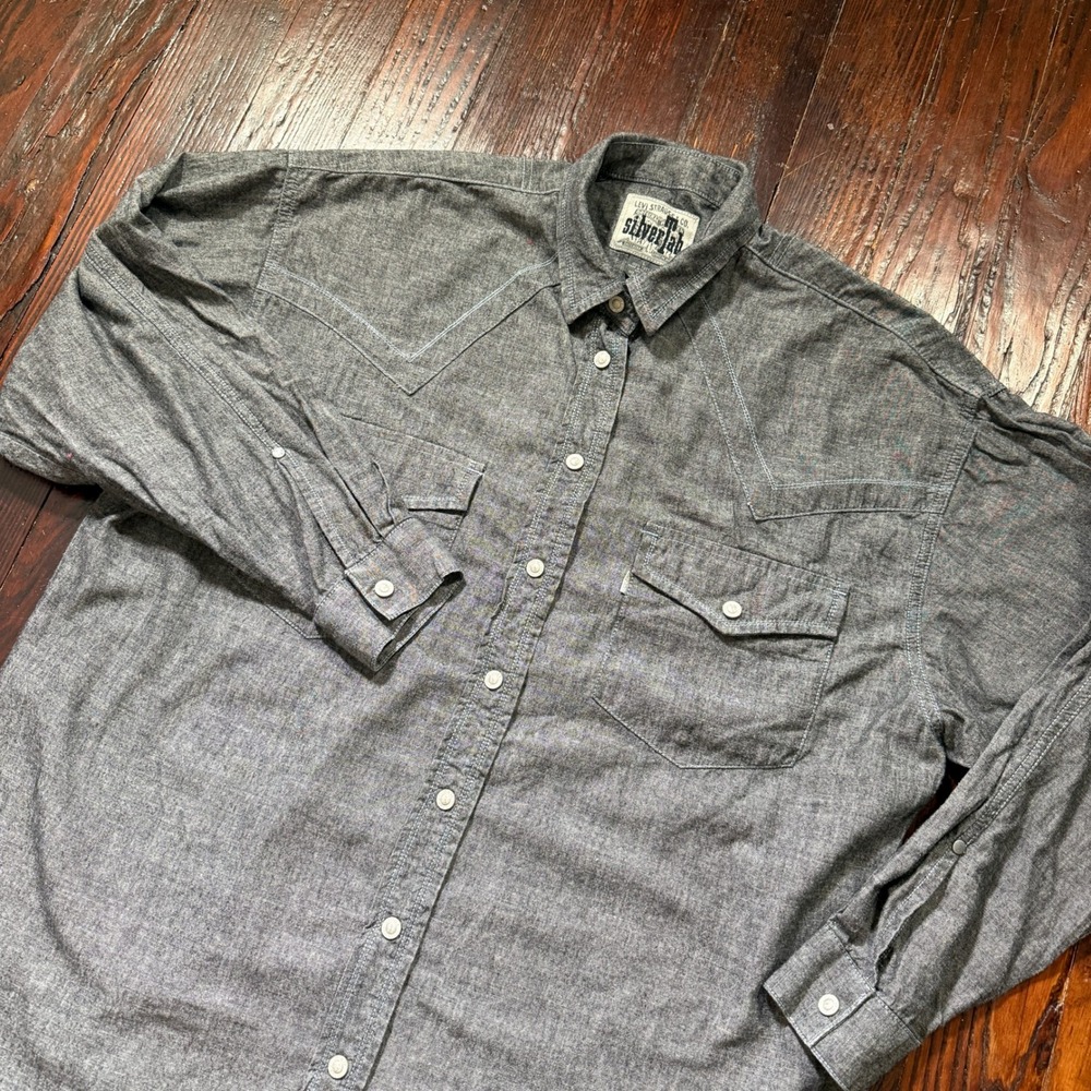 Vintage 1994 Levis SilverTab Shirt Mens L Gray Western Chambray Snap Front